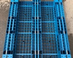 Pallet nhựa mới kt 1200x1000x150mm 3 chân suốt