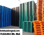 In logo lên pallet nhựa - quảng bá thương hiệu cho doanh nghiệp