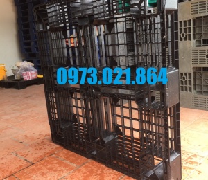 Pallet nhựa cũ kt 1100x1100x125mm màu đen