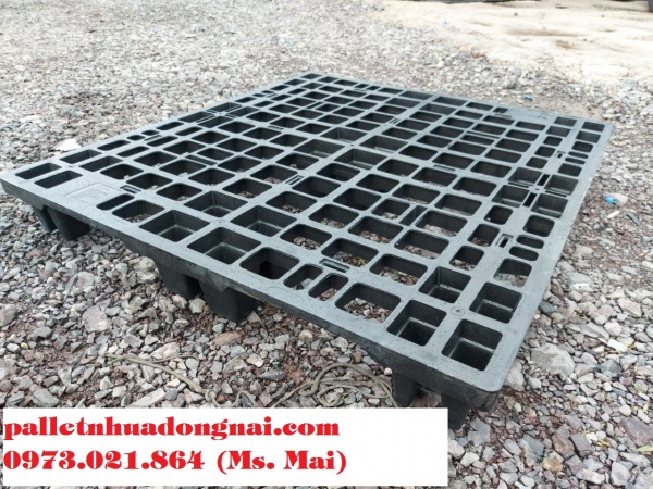 Pallet nhựa cũ kt 1100x1000x140mm màu đen